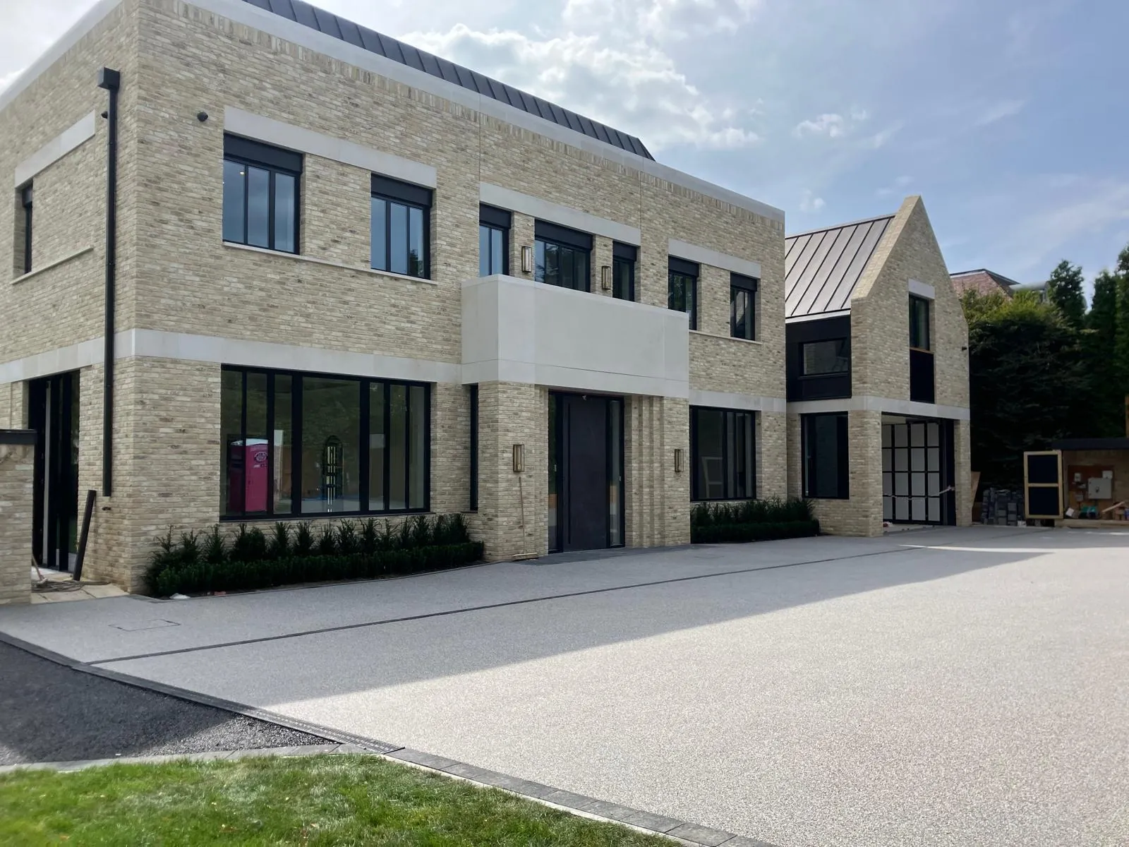 Resin bound Driveway completed by SureLay UK in Epsom, Surrey
