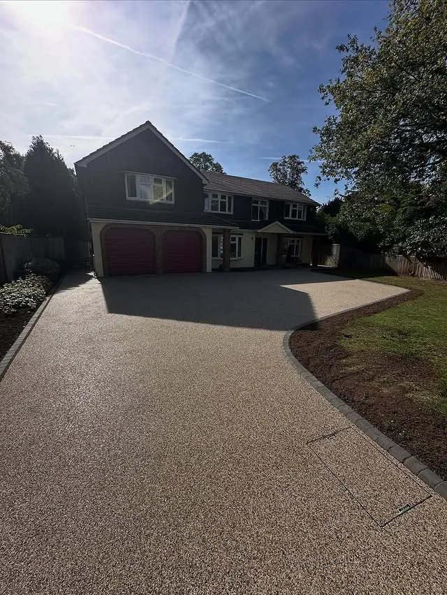 Riverside Detached Family Home resin bound driveway by SureLay UK in Maidenhead, Berkshire
