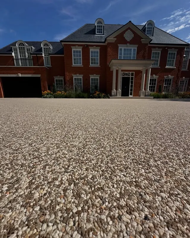 Red Brick Georgian Manor resin bound driveway by SureLay UK in Walton-On-Thames, Surrey
